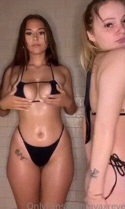 Sophie Rain and Ava Reyes