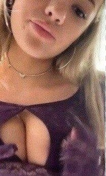 Breckie Hill Squeezing Her Cute Titties Onlyfans